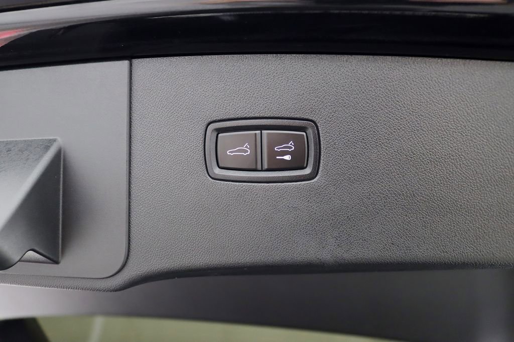Used 2022 Porsche Cayenne S AWD/4WD image 41