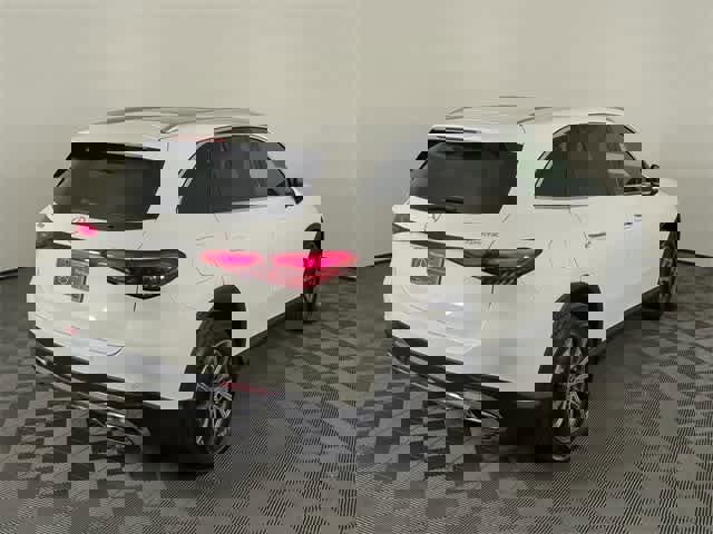 Certified 2026 Mercedes-Benz GLC 300 4MATIC image 5