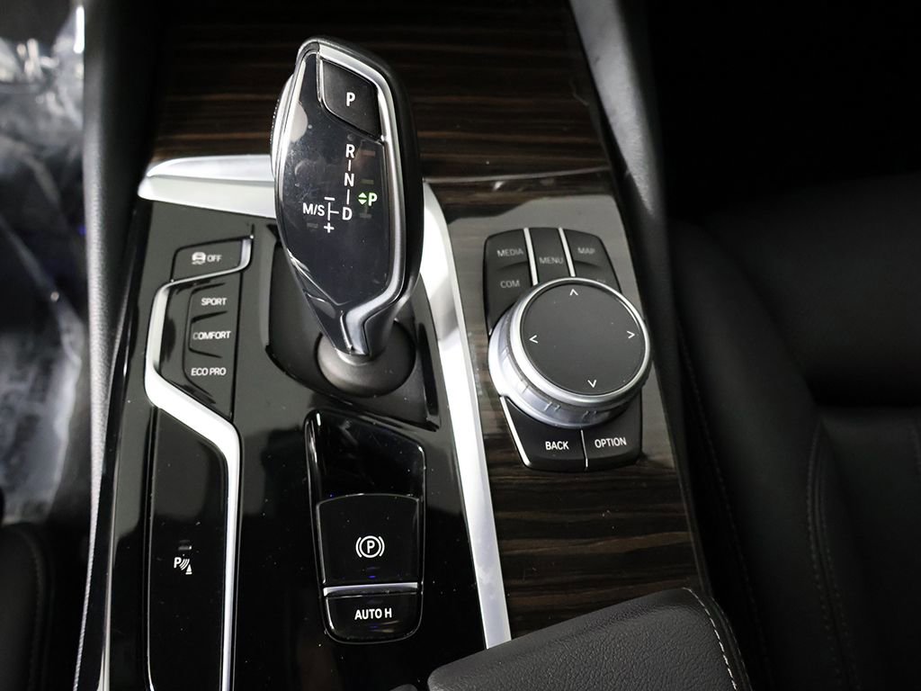 Used 2021 BMW 530i xDrive AWD/4WD image 45