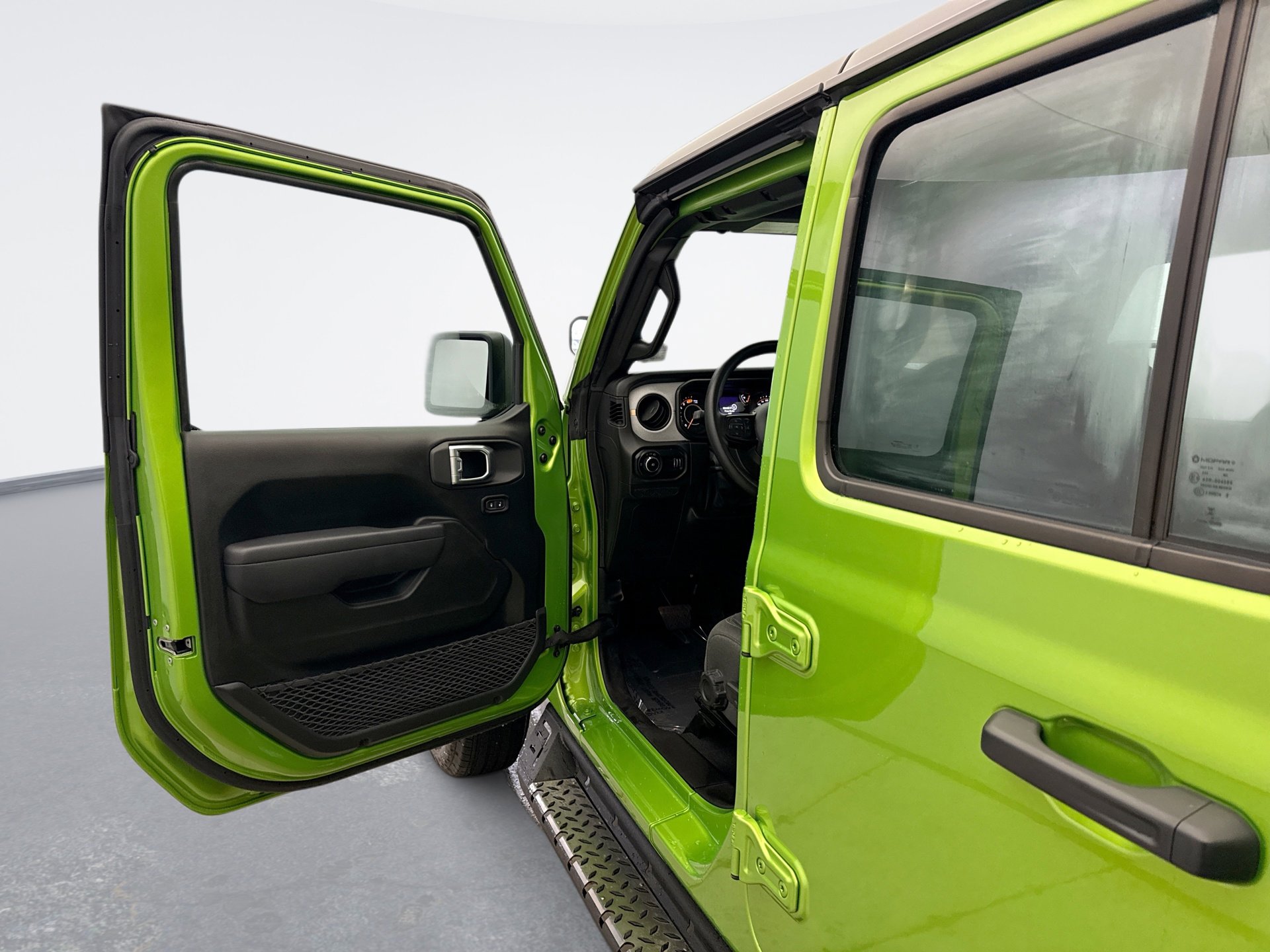 Used 2025 Jeep Wrangler Sport image 9