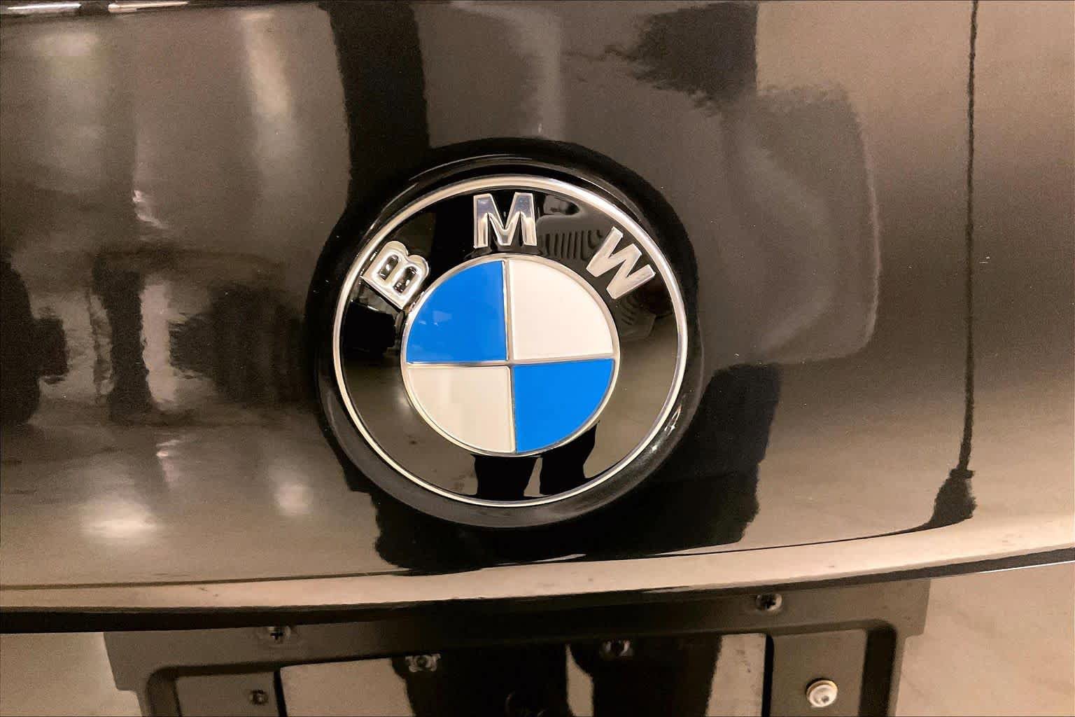 Certified 2025 BMW 530i image 31
