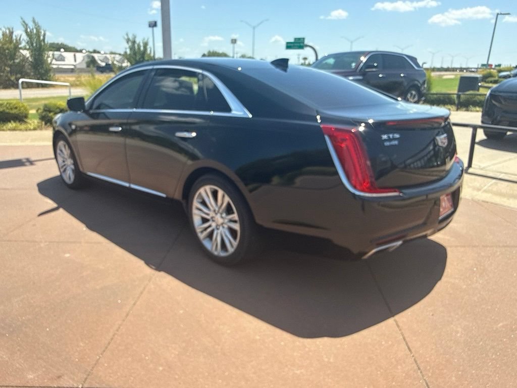 Used 2018 Cadillac XTS Luxury FWD image 5