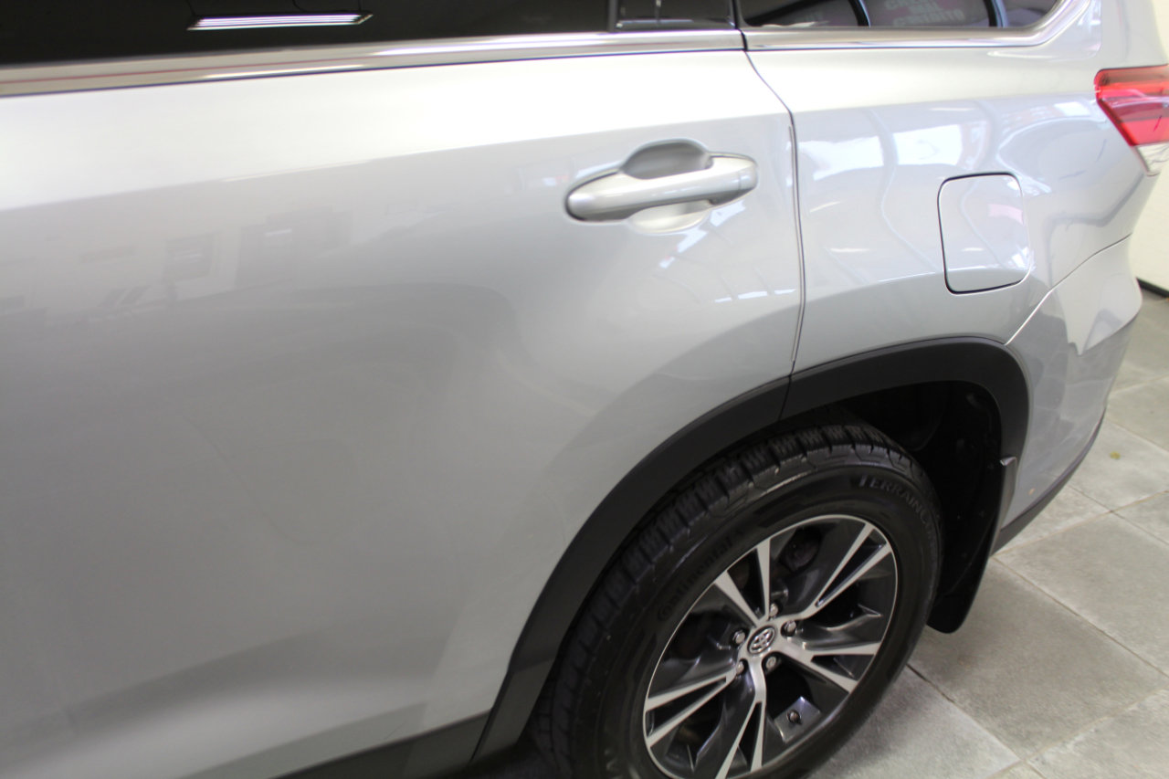 Used 2019 Toyota Highlander LE image 36