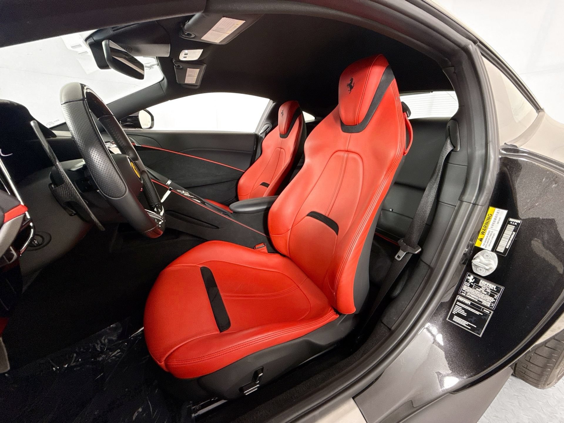 Certified 2022 Ferrari Roma RWD image 9