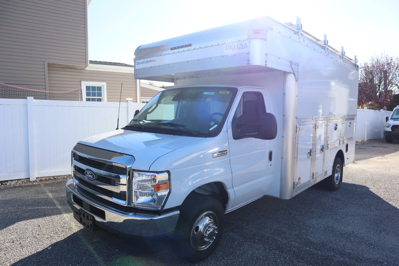 New 2026 Ford E-450 and Econoline 450 Super Duty w/ Power Equipment Group RWD image 7
