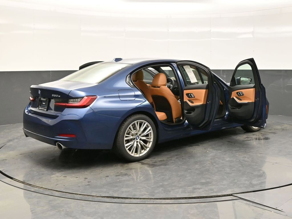 Used 2023 BMW 330e xDrive w/ Premium Package AWD/4WD image 47