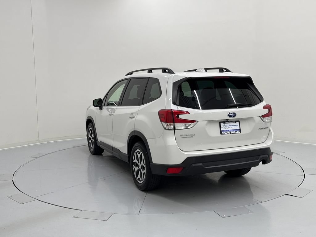 Certified 2022 Subaru Forester Premium AWD/4WD image 3