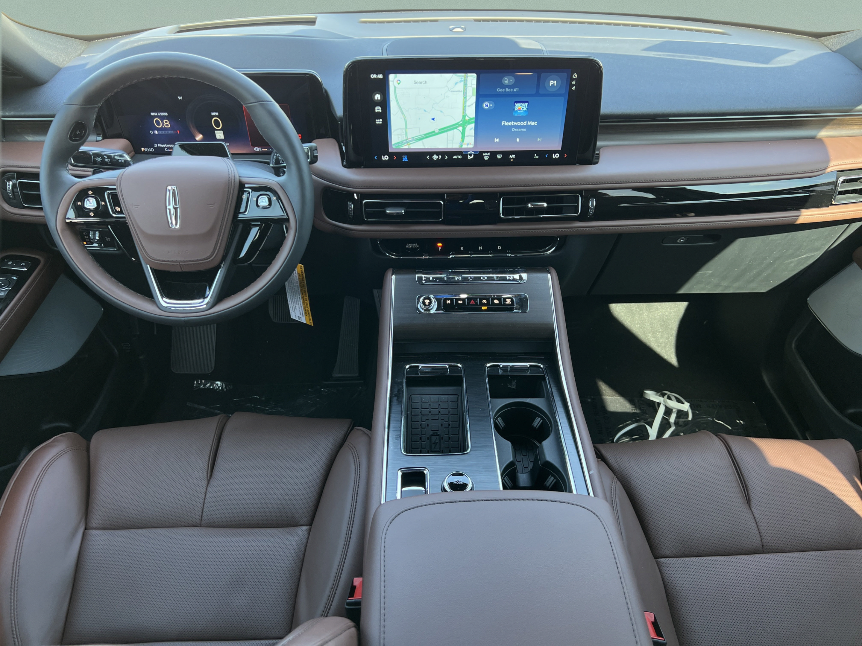 New 2026 Lincoln Aviator Reserve w/ Luxury Package RWD image 9