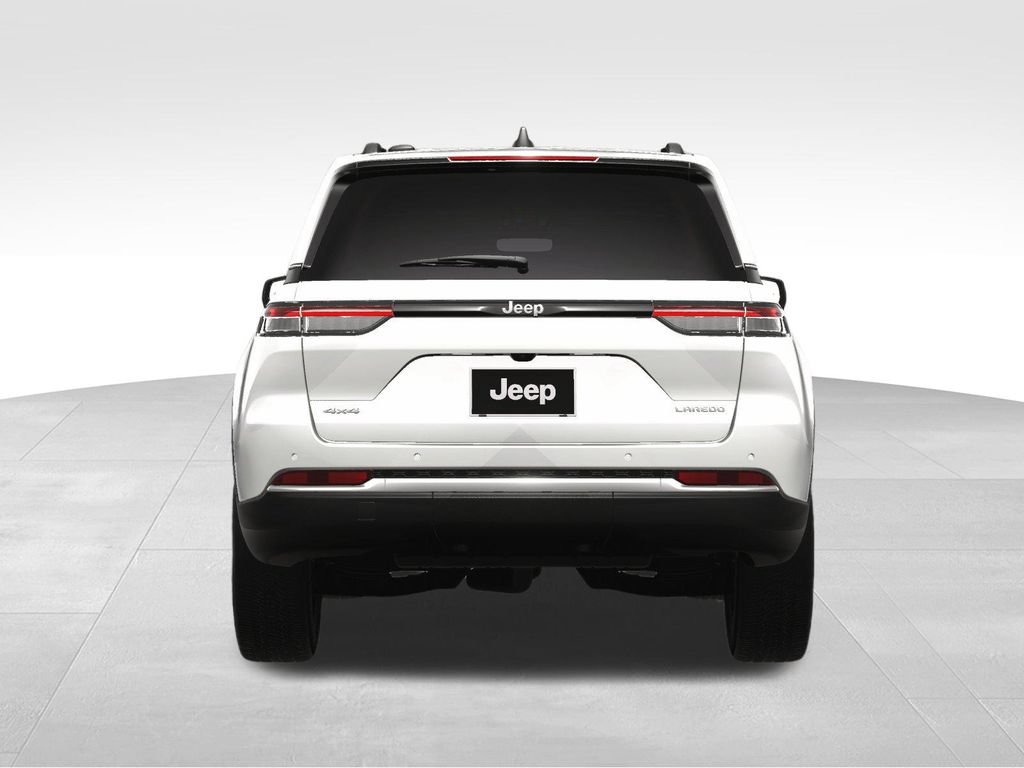 Certified 2025 Jeep Grand Cherokee Laredo X w/ Luxury Tech Group I AWD/4WD image 12