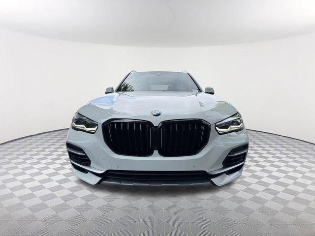 Used 2023 BMW X5 sDrive40i w/ Parking Assistance Package RWD video 2