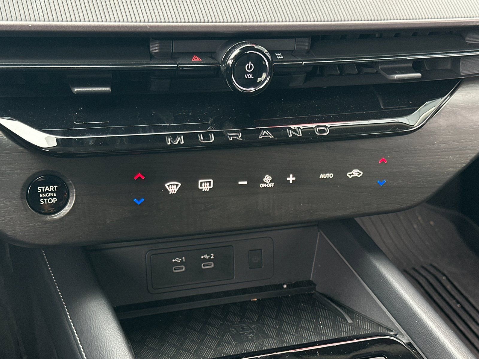 Used 2025 Nissan Murano SV AWD/4WD image 18