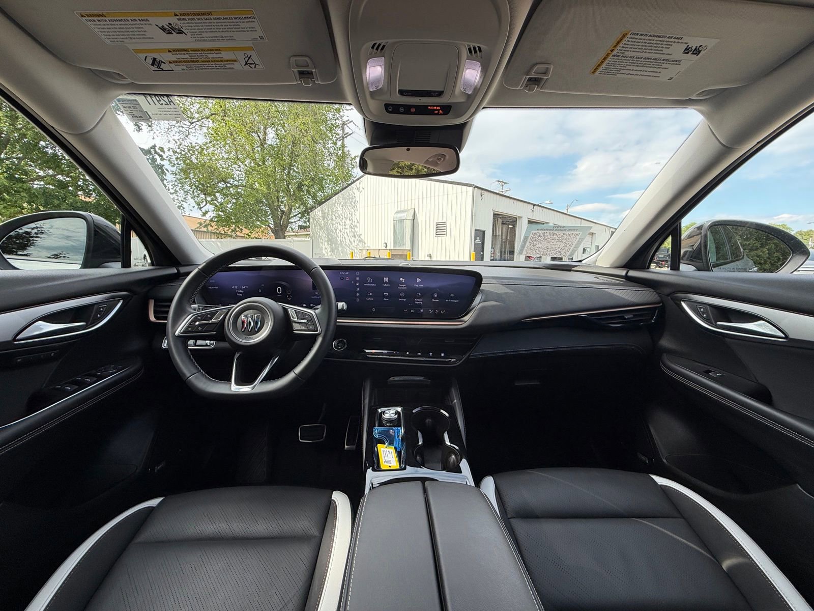 Used 2025 Buick Envision Sport Touring AWD/4WD image 27