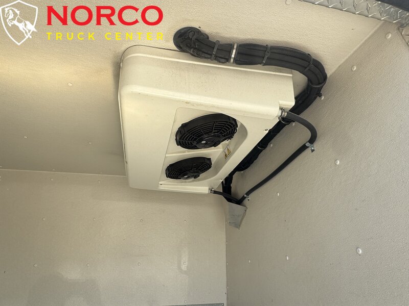 Used 2020 Ford Transit 250 Medium Roof RWD image 4