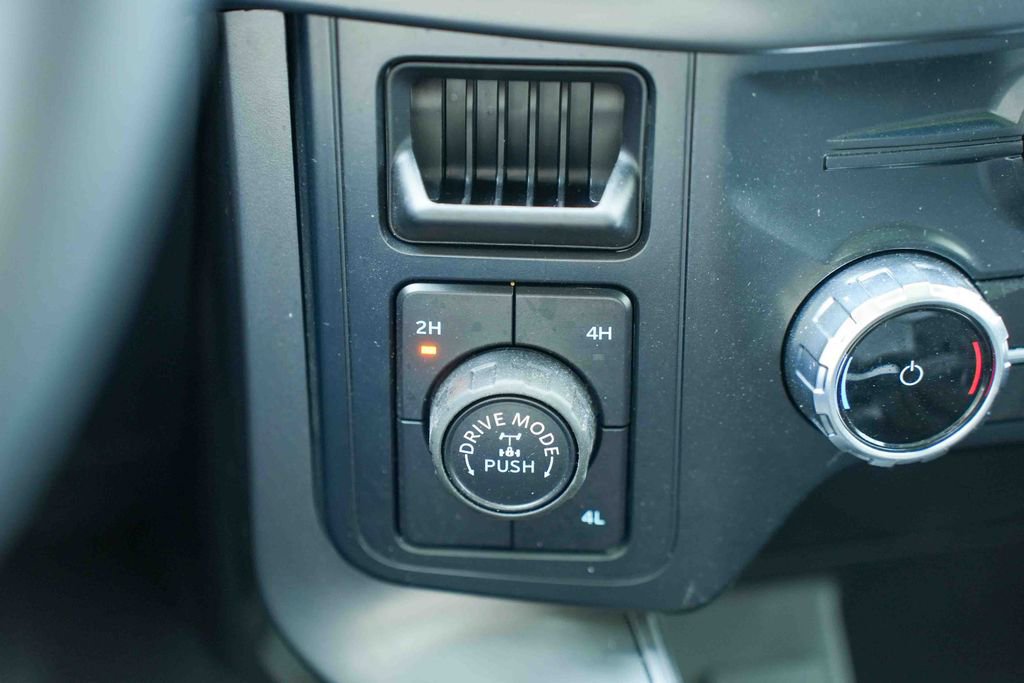 Used 2025 Ford F150 Tremor AWD/4WD image 35
