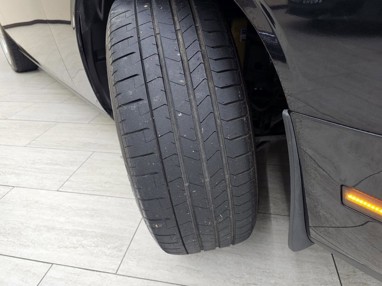 Used 2010 Dodge Challenger SRT8 w/ SRT Option Group II RWD image 34
