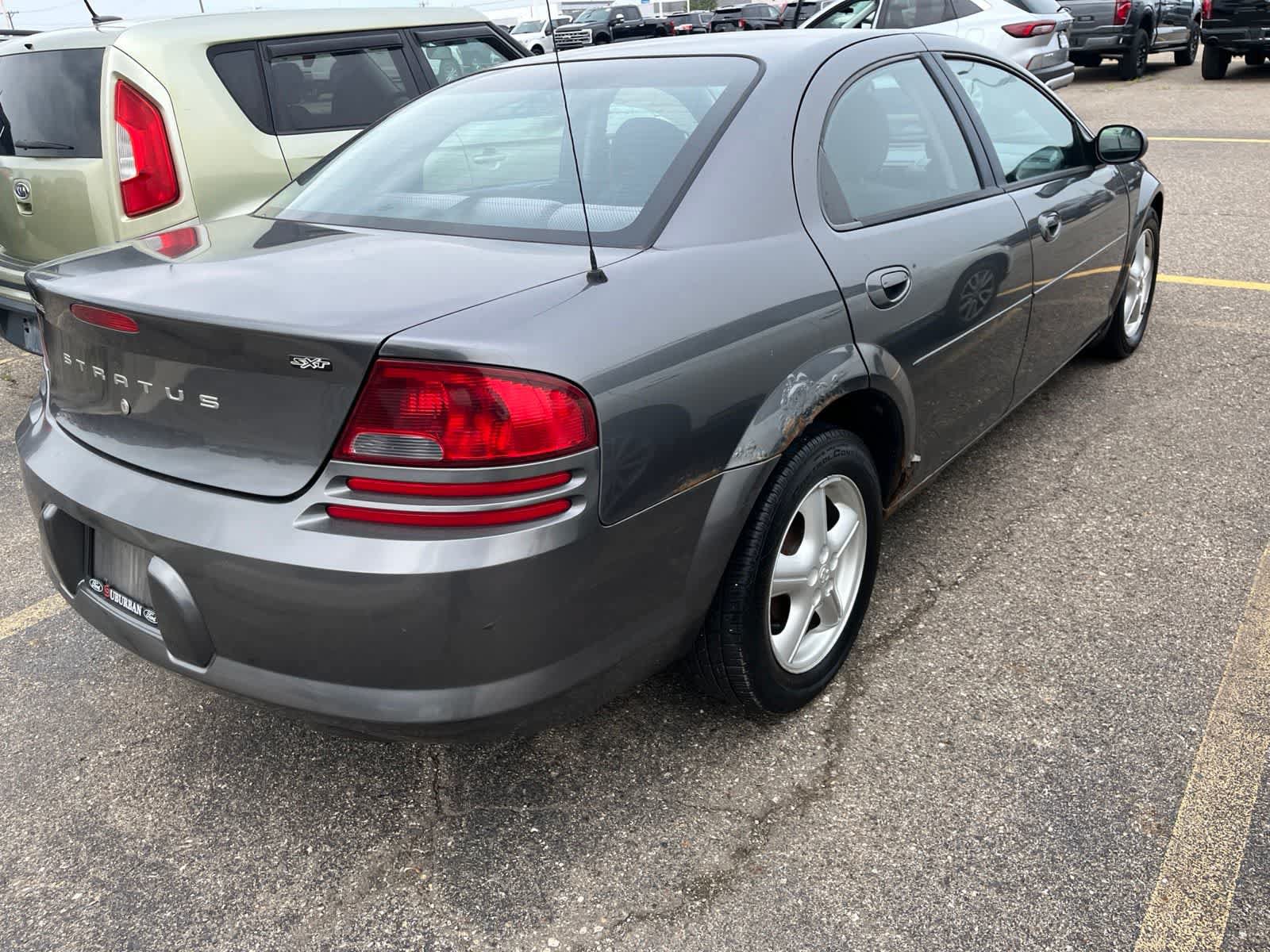 Used 2004 Dodge Stratus SXT FWD image 13
