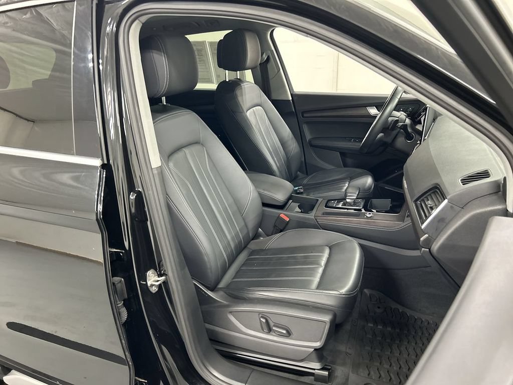 Used 2023 Audi Q5 2.0T Premium Plus w/ Premium Plus Package AWD/4WD image 23