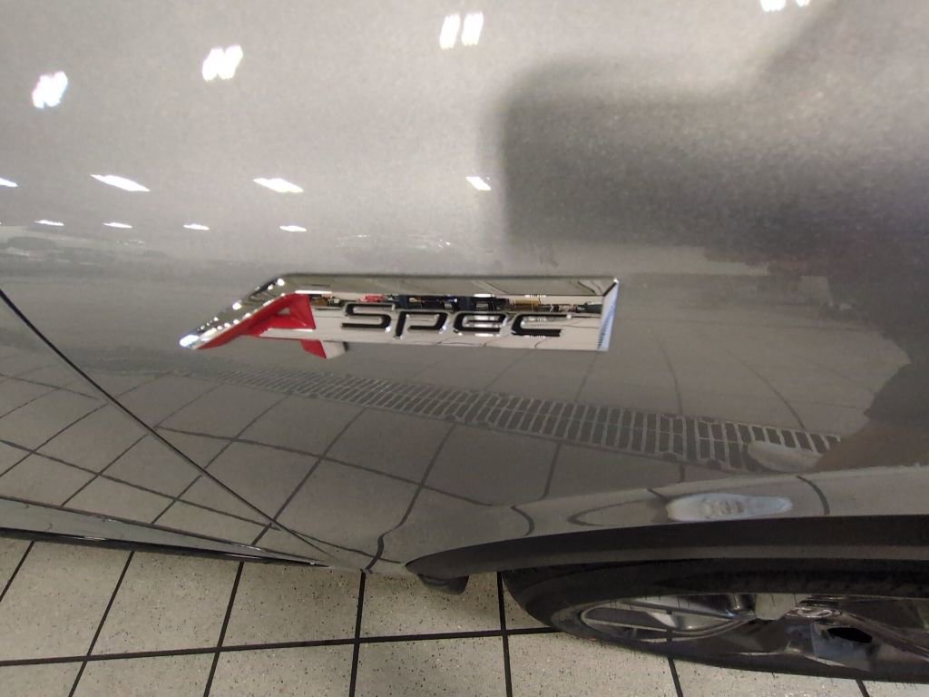 Used 2023 Acura MDX A-Spec image 31