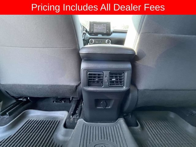Used 2022 Toyota RAV4 LE FWD image 17