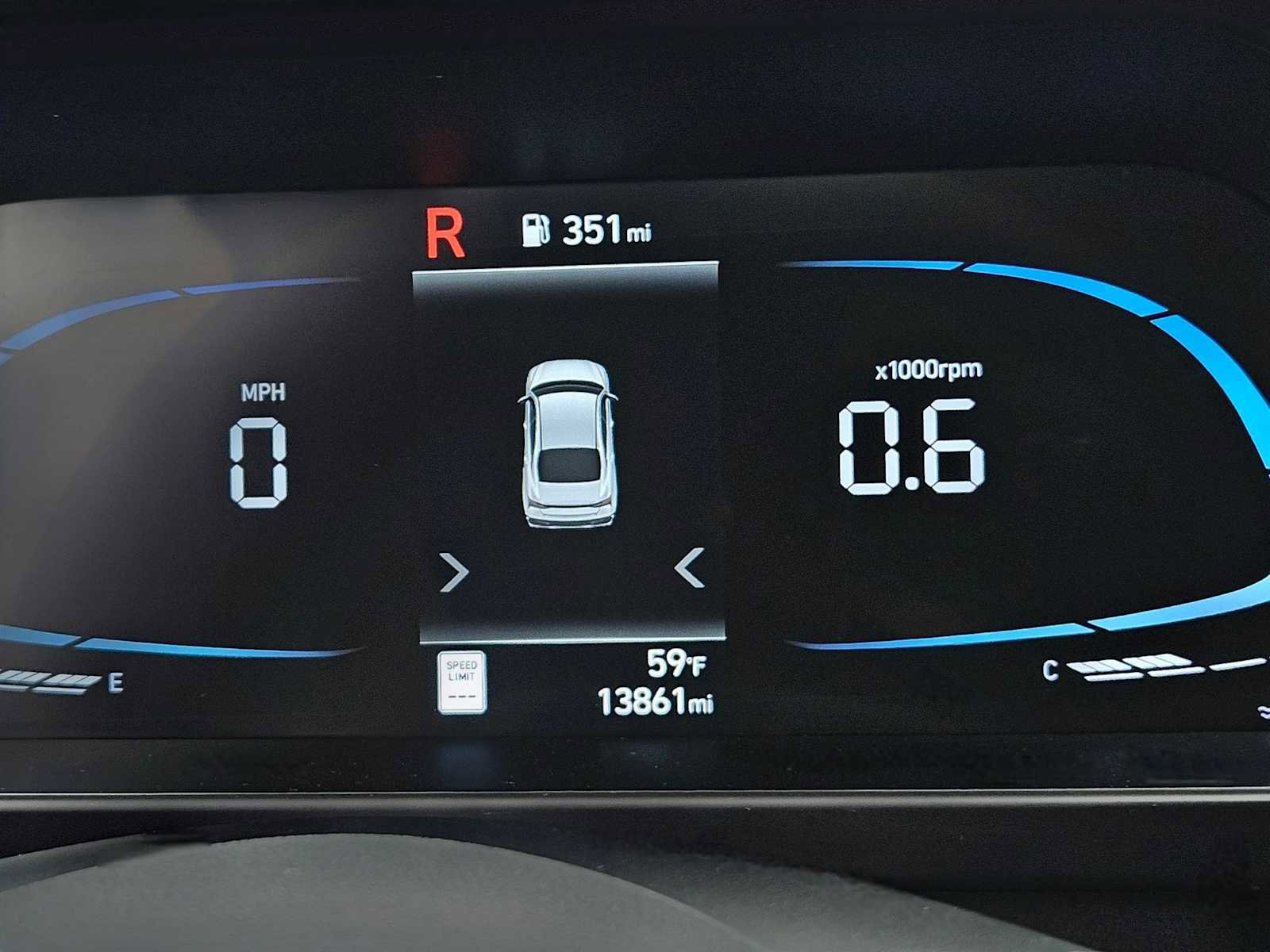 Used 2025 Hyundai Elantra Sport FWD image 24