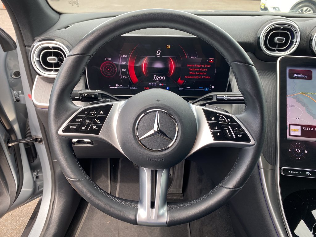 Used 2025 Mercedes-Benz GLC 300 image 14