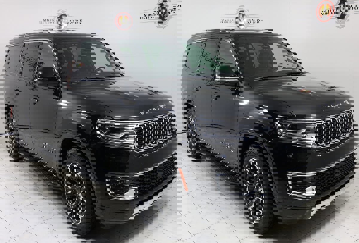 Used 2024 Jeep Wagoneer L Series III w/ Flexible Seating Group image 40