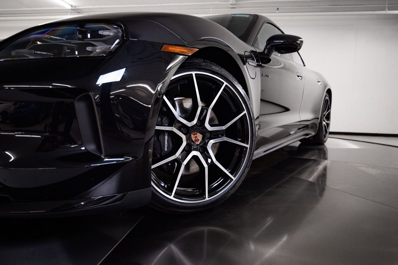 New 2026 Porsche Taycan image 12