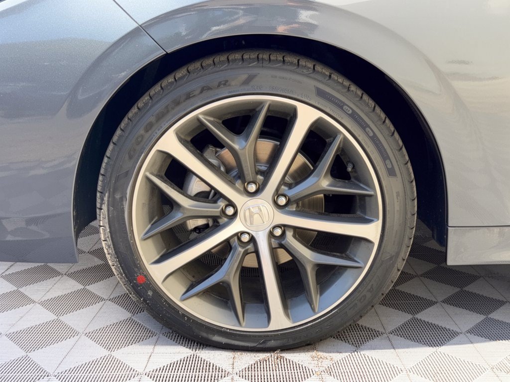 Used 2024 Honda Civic Touring image 13
