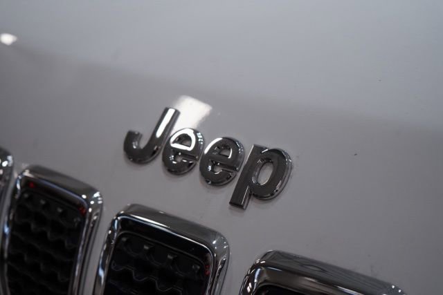 Used 2022 Jeep Cherokee Latitude Lux image 12