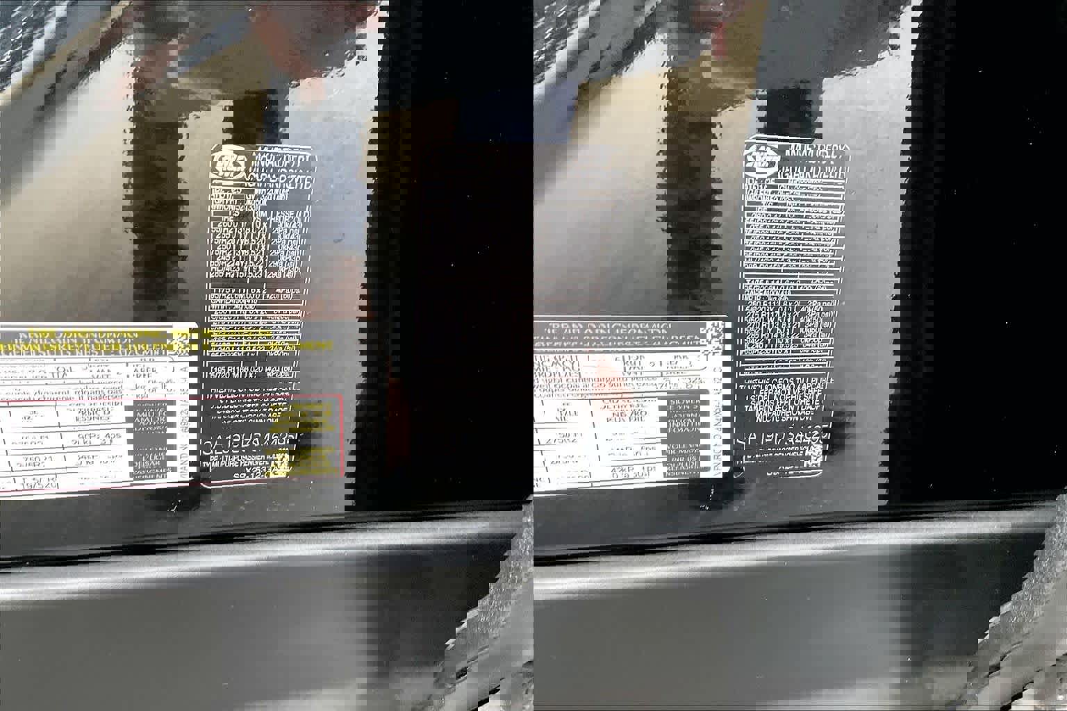 Used 2025 Land Rover Range Rover Sport image 35