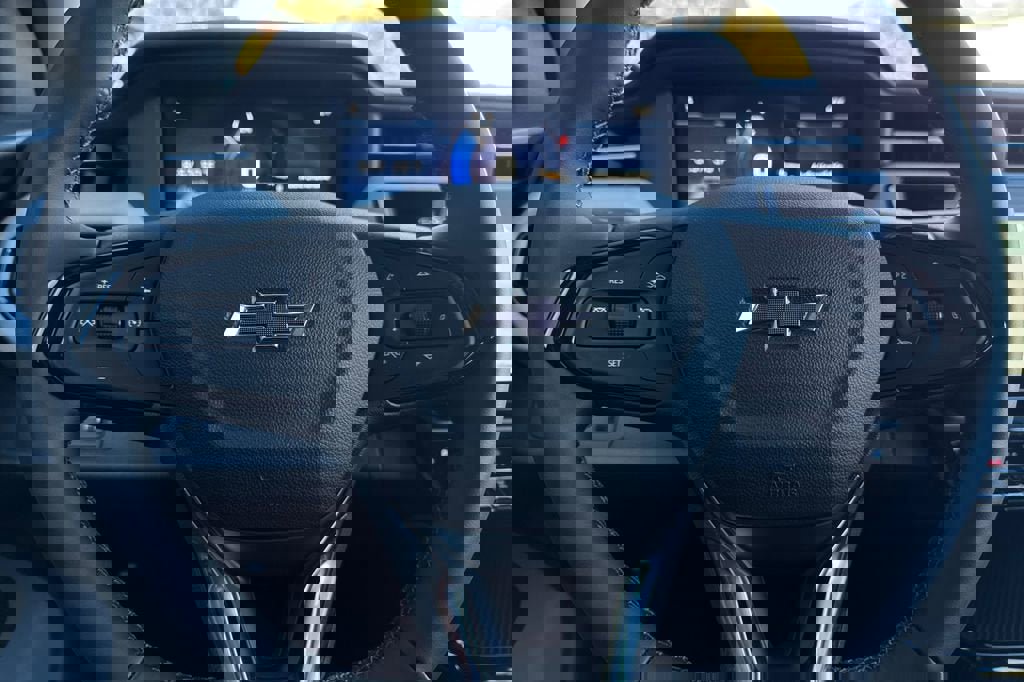 New 2027 Chevrolet Bolt LT w/ Comfort Package image 23