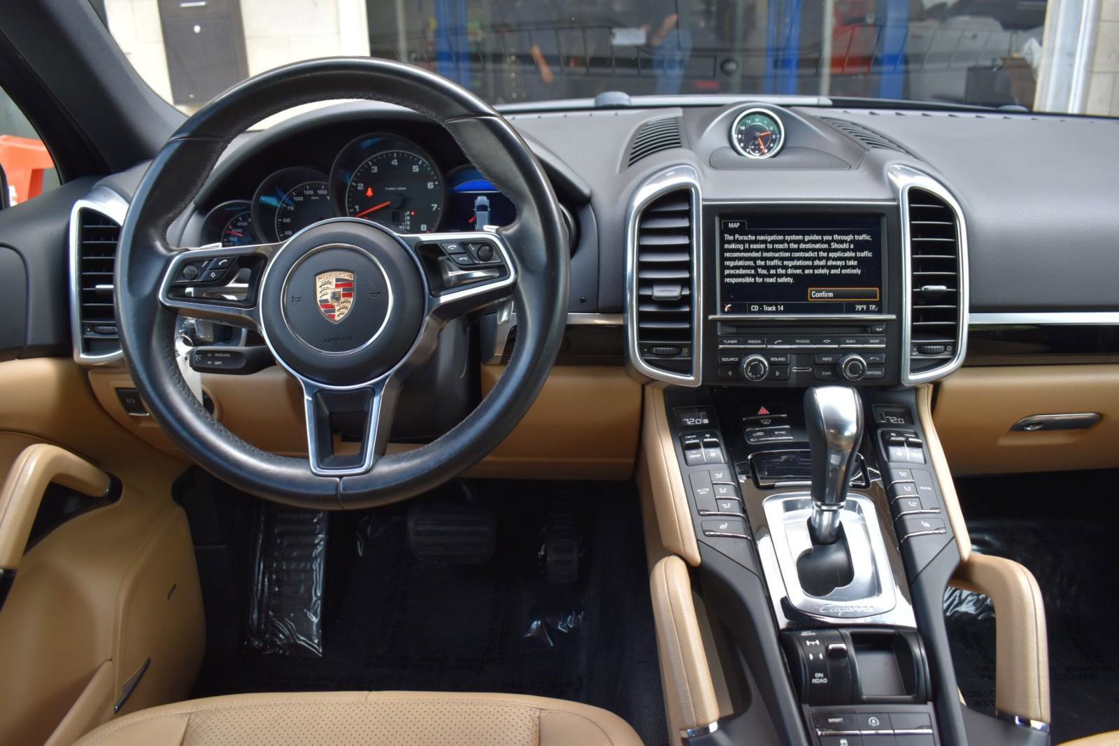 Used 2016 Porsche Cayenne image 14