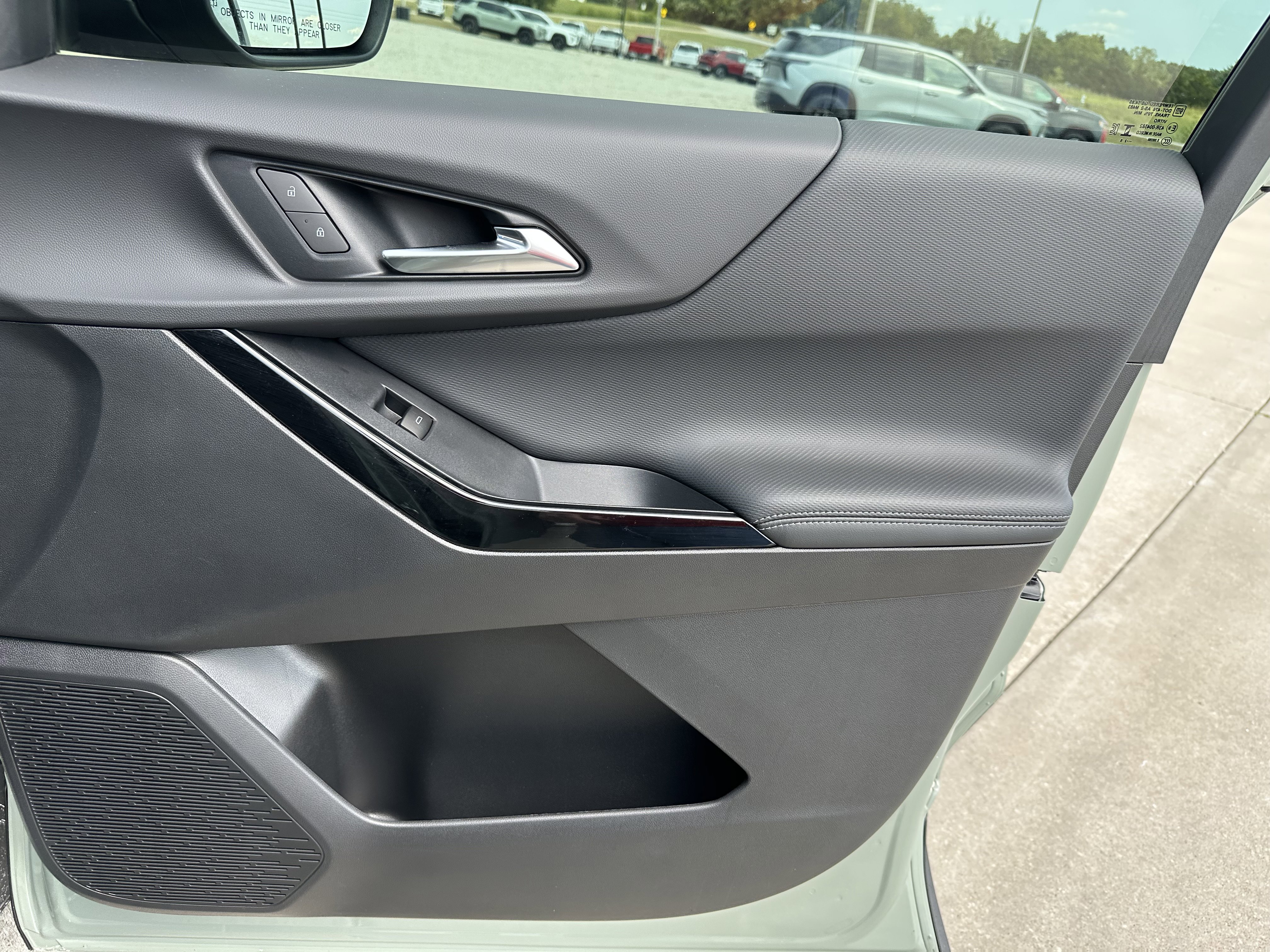 New 2026 Chevrolet Equinox LT w/ Midnight Edition image 33