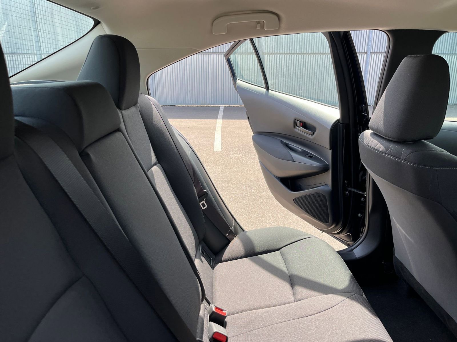 Used 2025 Toyota Corolla LE image 36