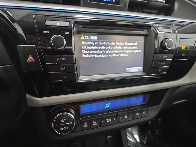 Used 2014 Toyota Corolla LE FWD image 19