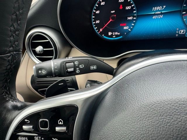 Used 2021 Mercedes-Benz GLC 300 4MATIC image 28