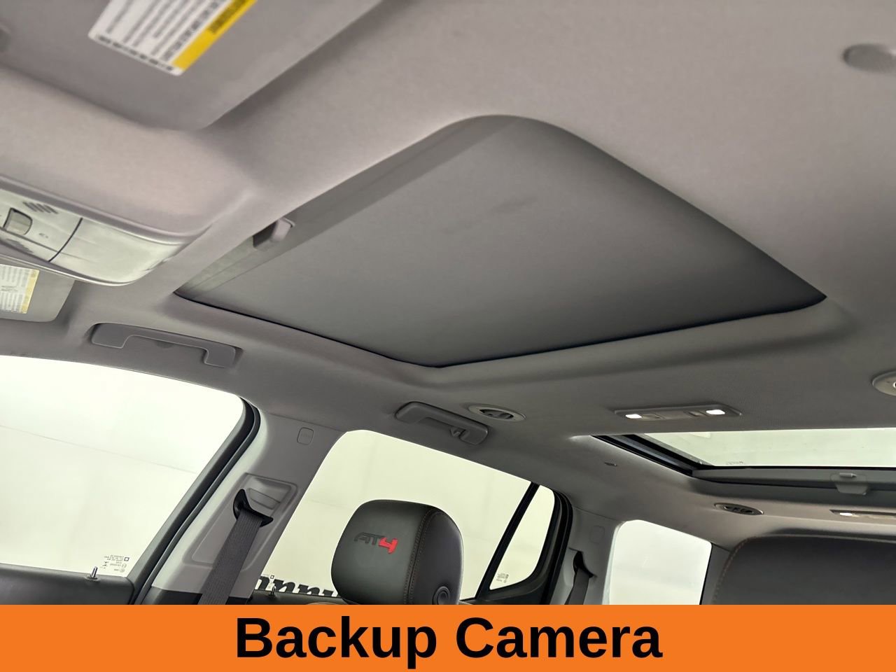 Used 2023 GMC Acadia AT4 w/ Technology Package AWD/4WD image 11