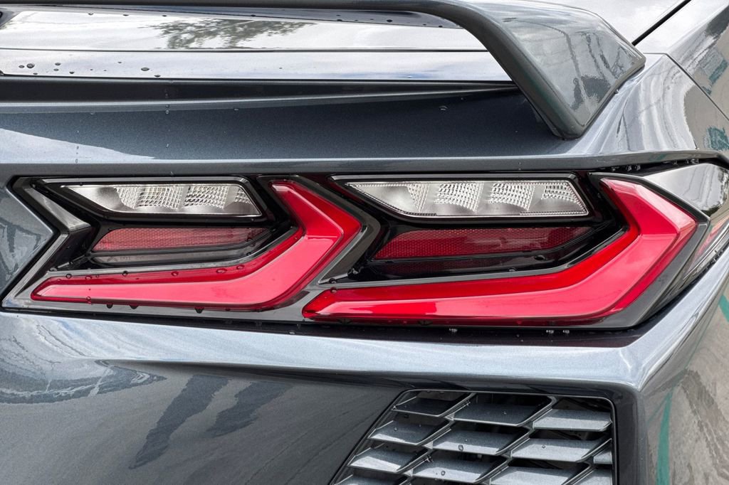 Used 2020 Chevrolet Corvette Stingray Preferred Conv w/ 2LT Preferred Equipment Group RWD image 33
