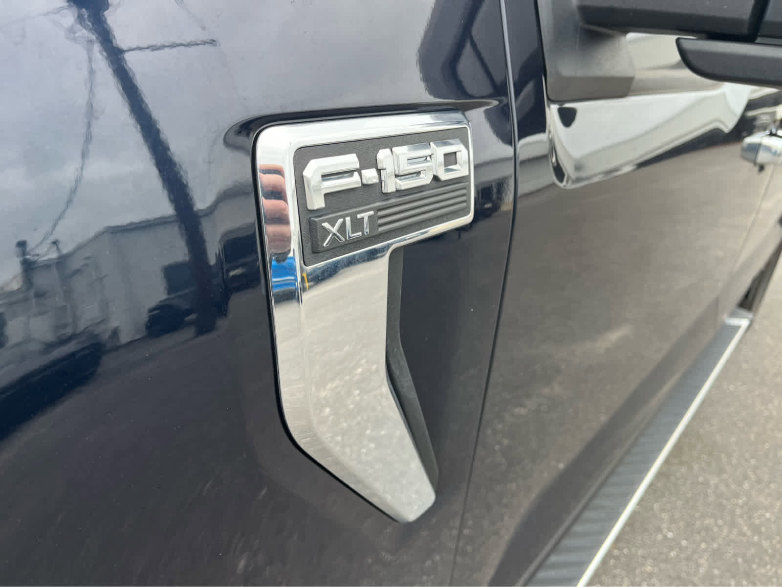 Used 2023 Ford F150 XLT w/ Equipment Group 302A High image 7