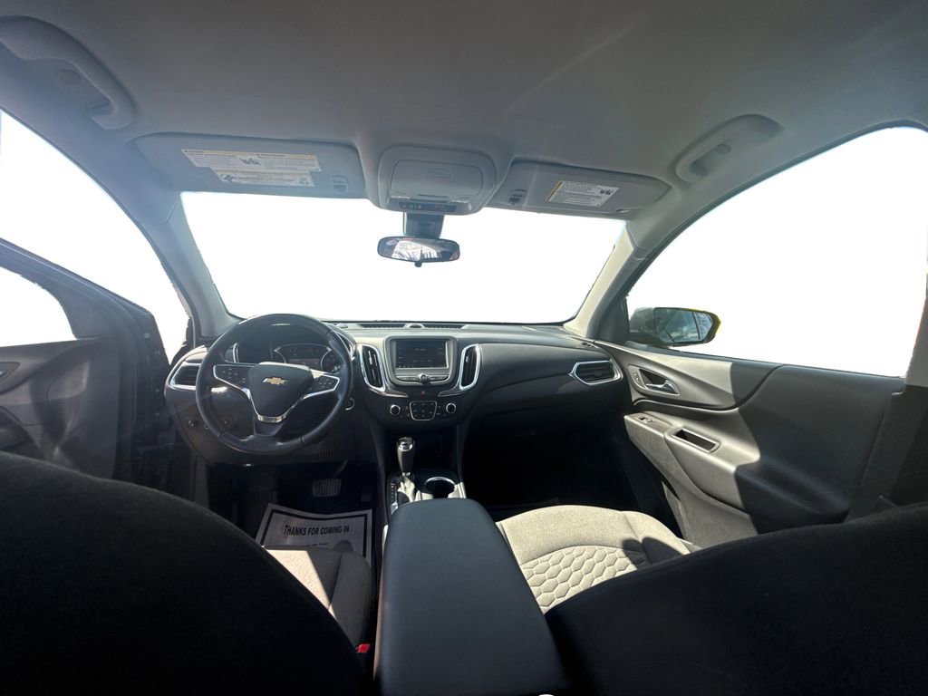Used 2020 Chevrolet Equinox LT w/ Driver Convenience Package image 9