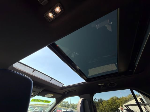 Used 2025 Ford Explorer ST w/ Sun And Sound Package image 15