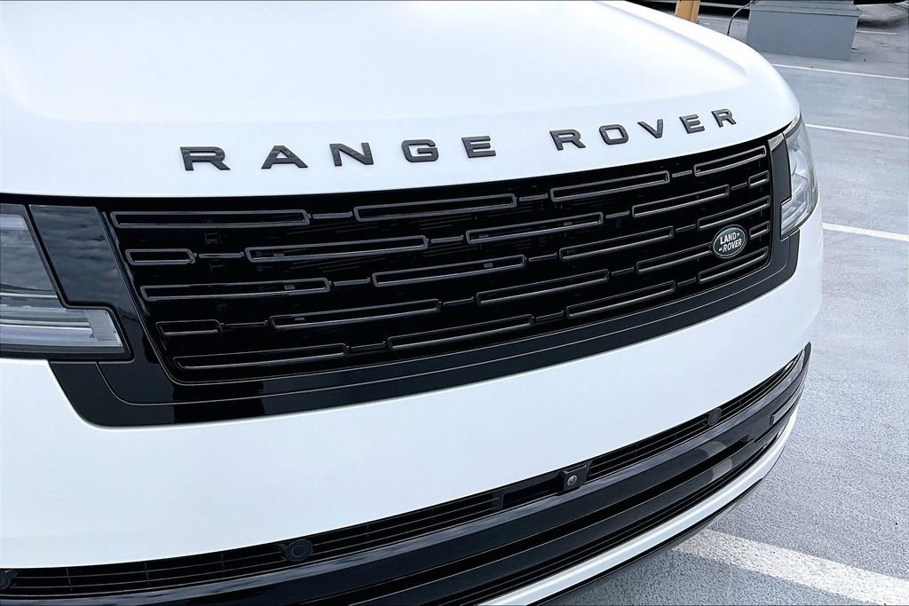 Certified 2025 Land Rover Range Rover Autobiography AWD/4WD image 31