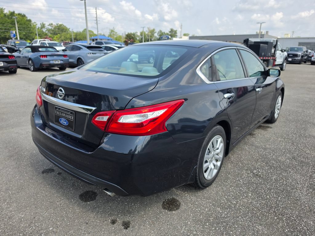 Used 2017 Nissan Altima 2.5 S w/ Power Driver Seat Package FWD image 3
