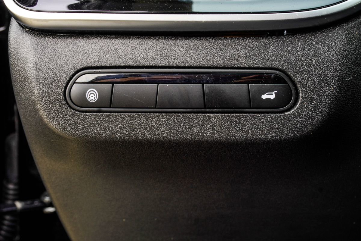 Certified 2026 INFINITI QX60 Pure w/ Cargo Package FWD image 34