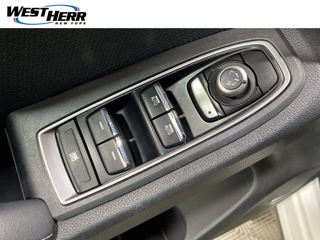 Used 2021 Subaru Ascent Limited w/ Technology Package image 18