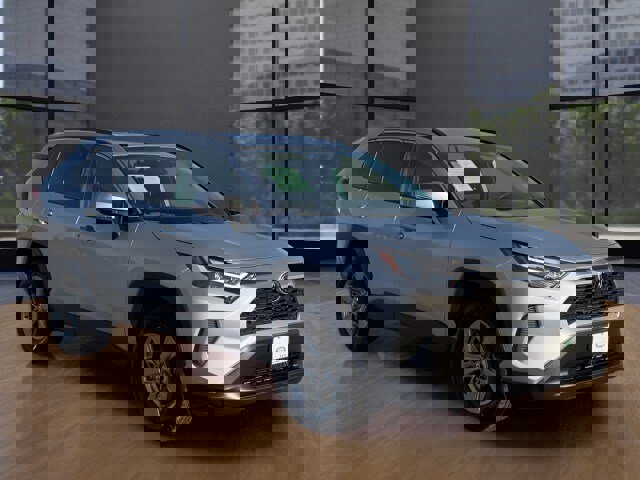 Used 2024 Toyota RAV4 XLE image 6