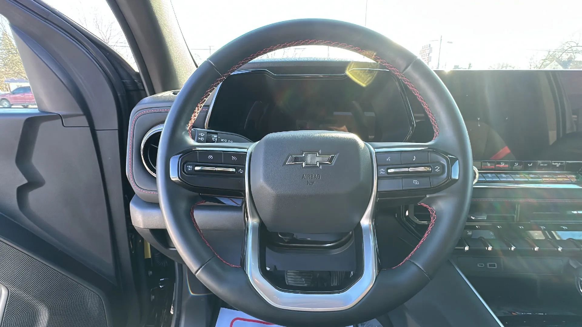 Used 2024 Chevrolet Colorado Z71 w/ Z71 Convenience Package 2 image 10