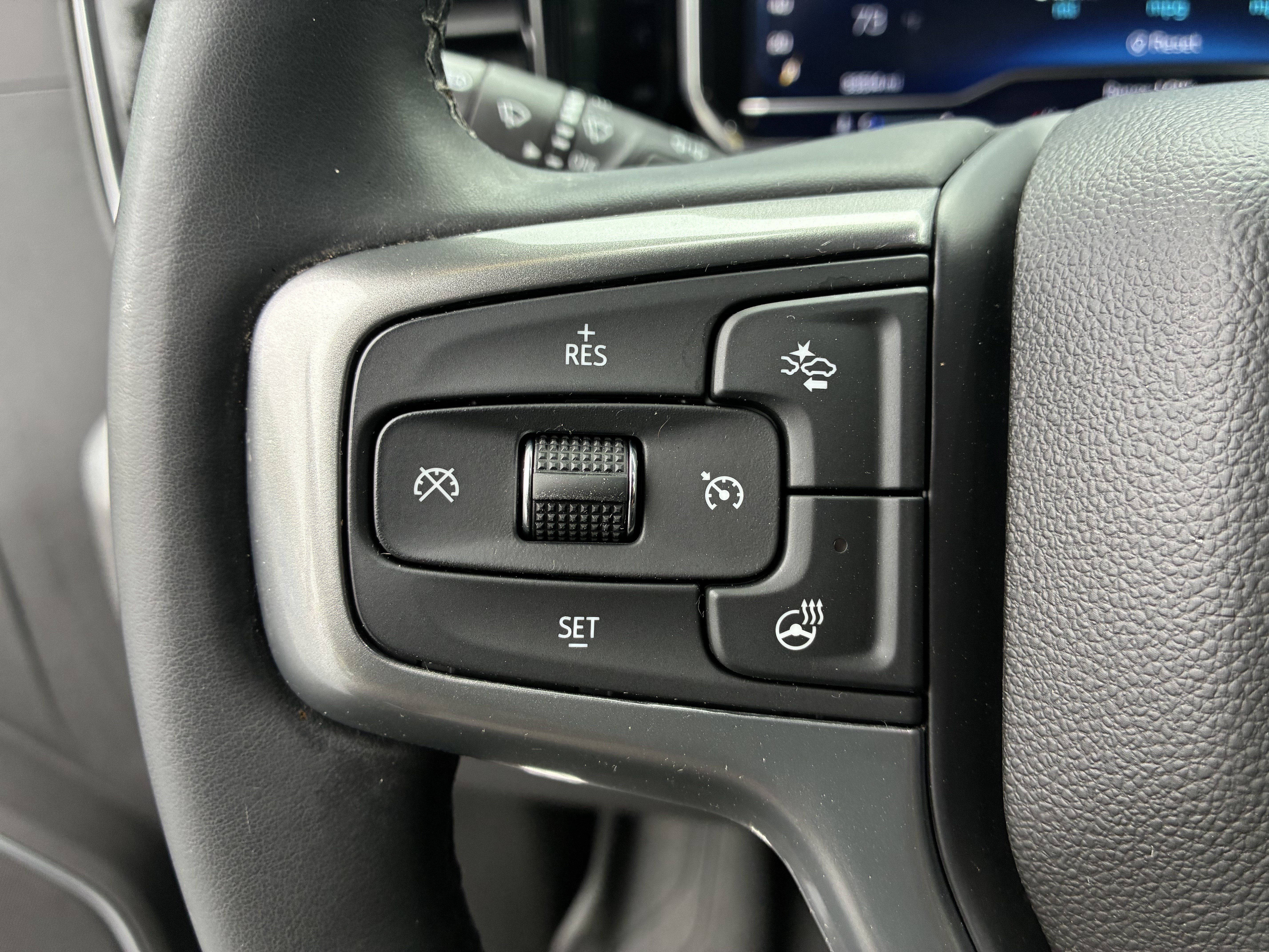Used 2025 Chevrolet Silverado 1500 RST AWD/4WD image 30