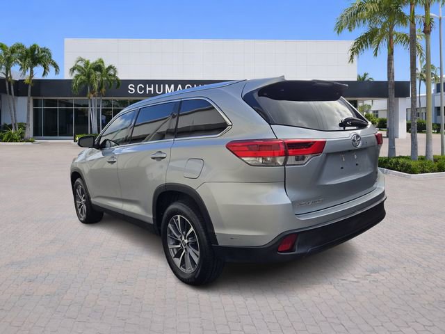 Used 2019 Toyota Highlander XLE image 5