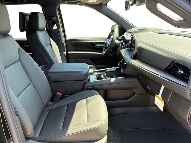 New 2026 Chevrolet Suburban Z71 w/ Z71 Off-Road Package AWD/4WD image 13